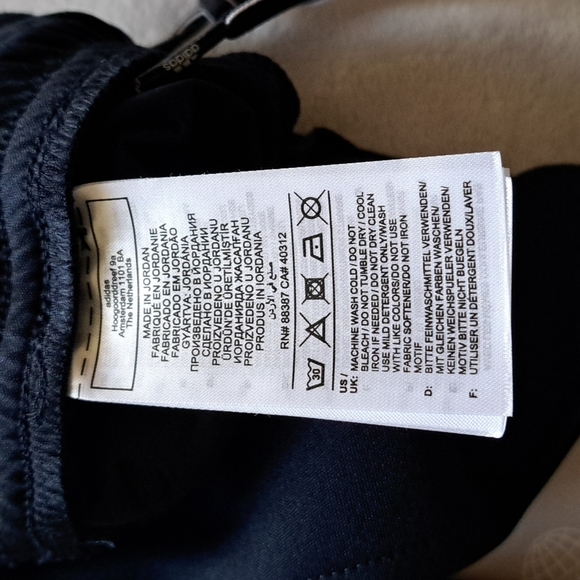 ADIDAS Three Stripes MEDIUM Light Weight Athletic Shorts NAVY NEW with Tags - Picture 7 of 8